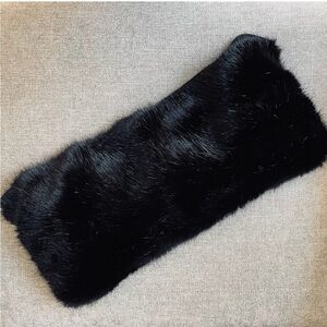 NWOT CAbi Calm Infiniti Black Faux Fur Wrap